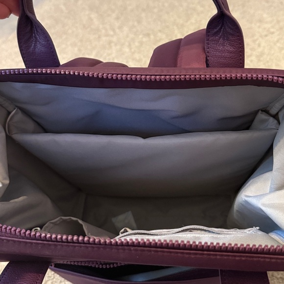 New Baggallini purple Backpack - Picture 2 of 6